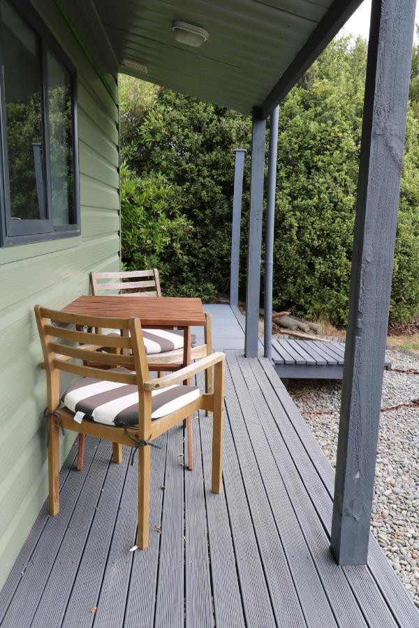 Church Bay Cabin: Sunny, Great Views Lyttelton Exterior photo